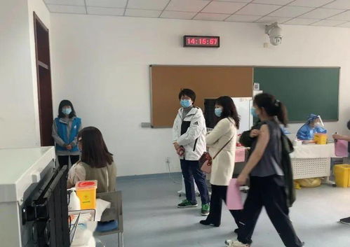 良鄉校區學生疫苗接種工作有序開展，教育咨詢服務同步進行